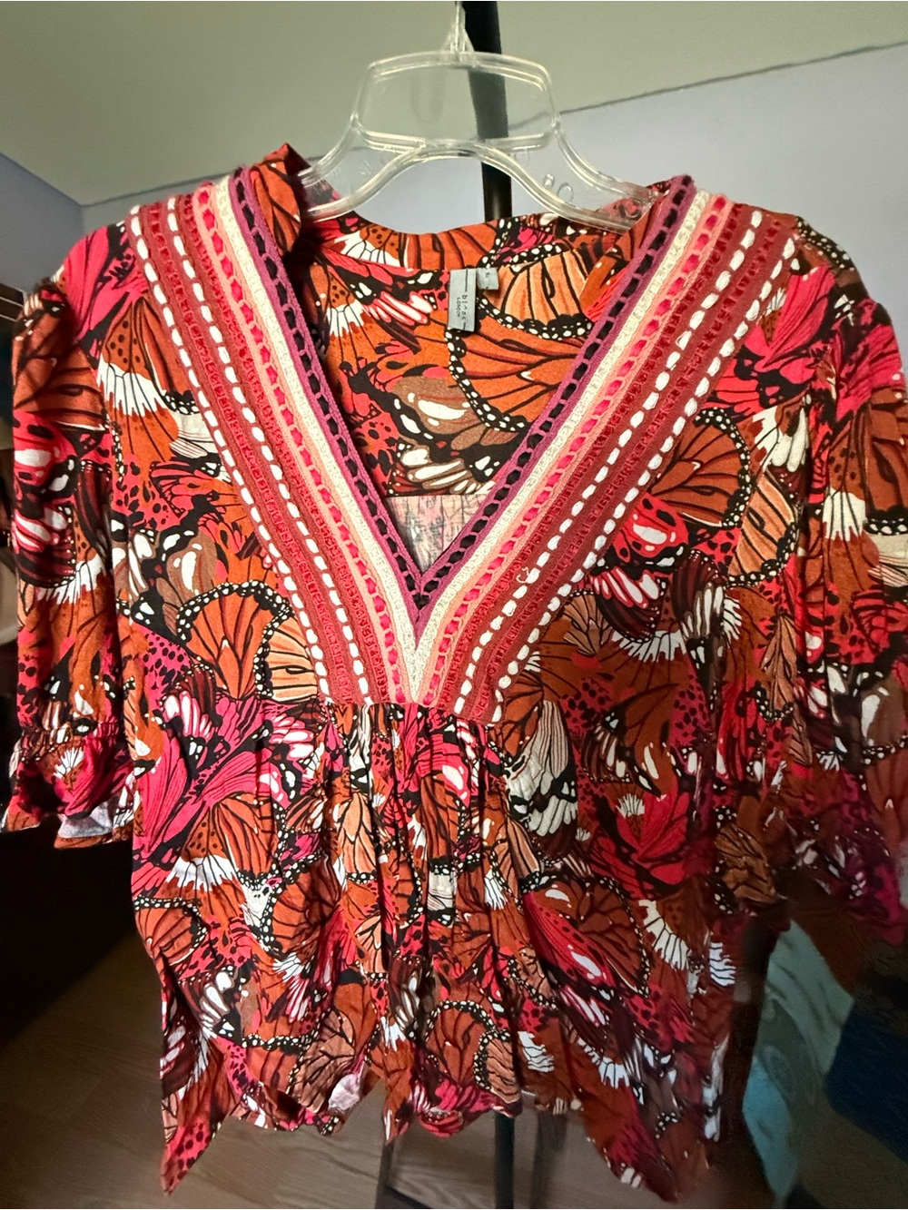V-Neck Butterfly-Print Blouse in Pink & Orange